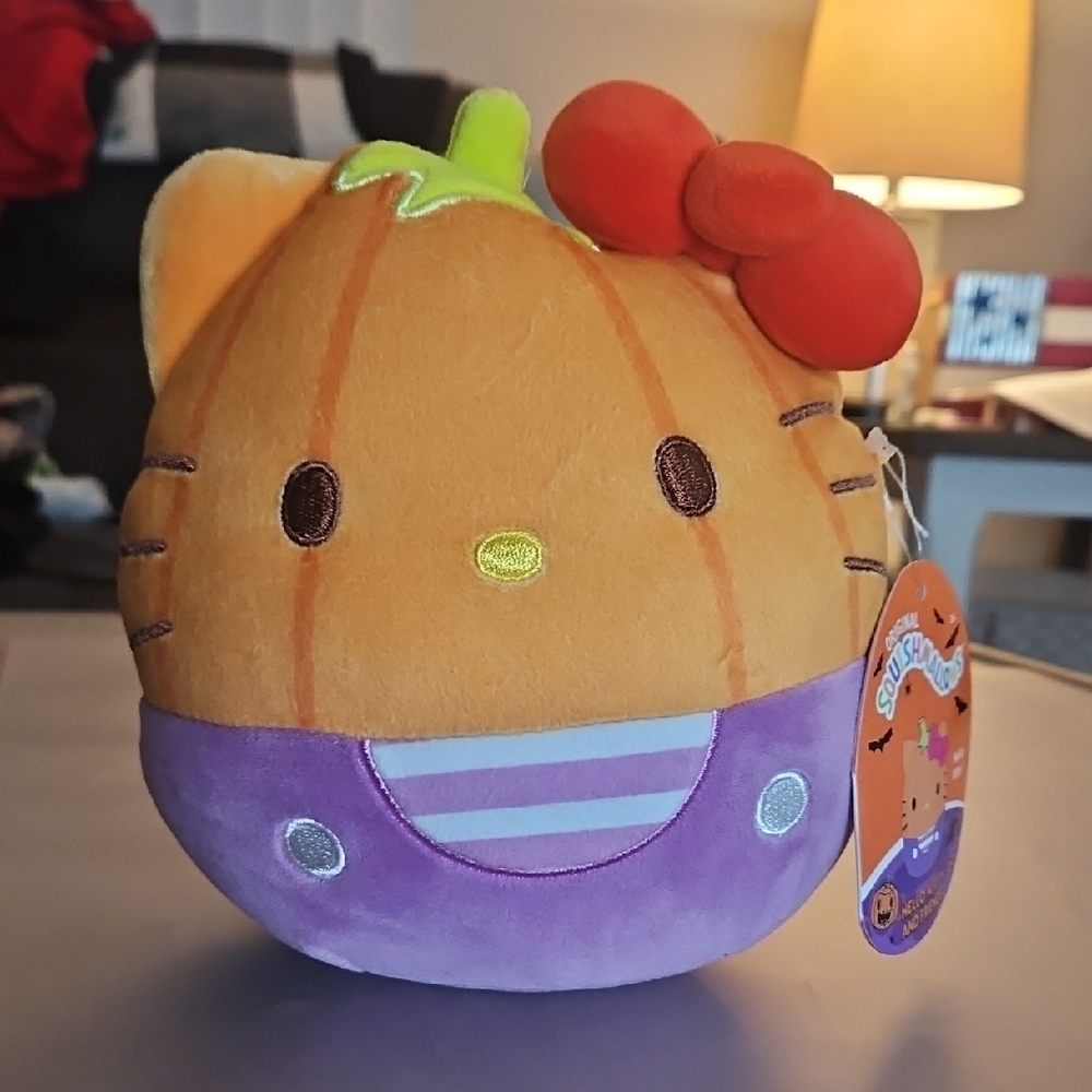 6.5" Hello Kitty in Pumpkin Outfit Halloween Squishmallow Sanrio 2025